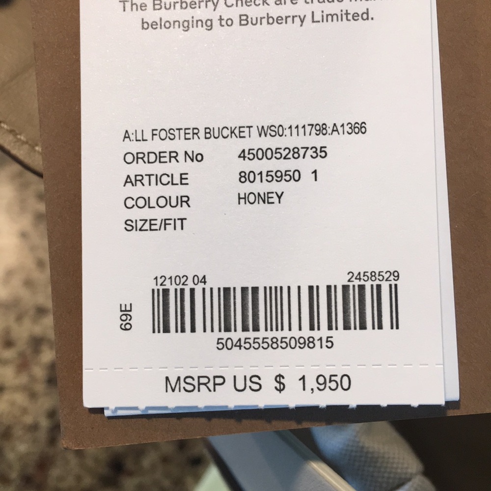 Sold on ♏️NWT Burberry Bucket 2020 Honey Bag - Picture 6 of 8
